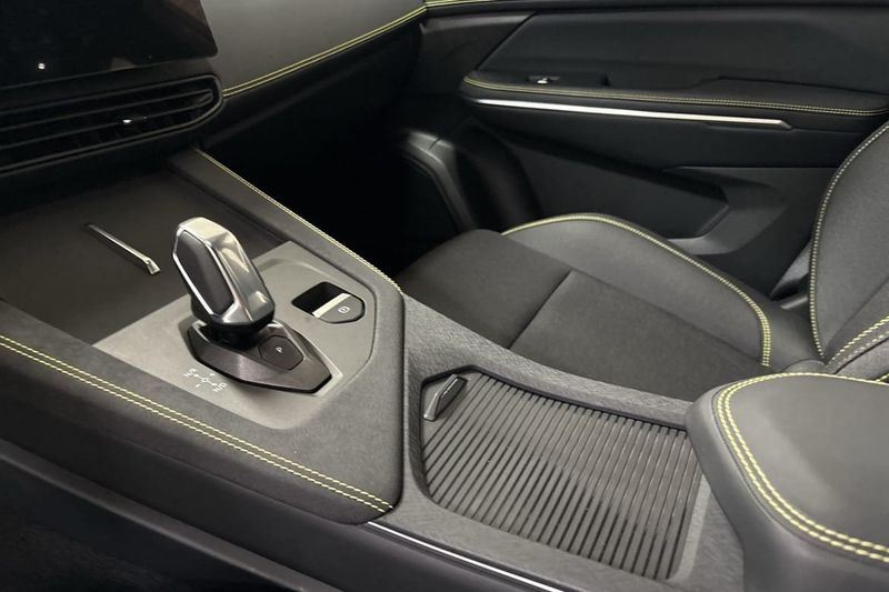 Lynk & Co 01 bild 17
