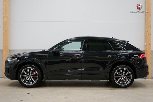 Audi Q8 60 TFSI e quattro 462hk S-line Pano Drag Kamera Rattvär - 2022