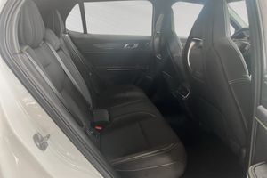 Lynk & Co 01 bild 10