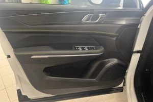 Lynk & Co 01 bild 13