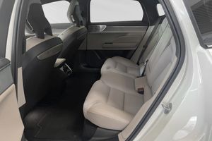 Volvo ES90 bild 8