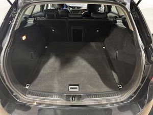 Toyota Avensis bild 13