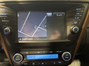 Toyota Avensis bild 16