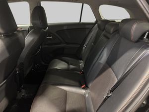 Toyota Avensis bild 11