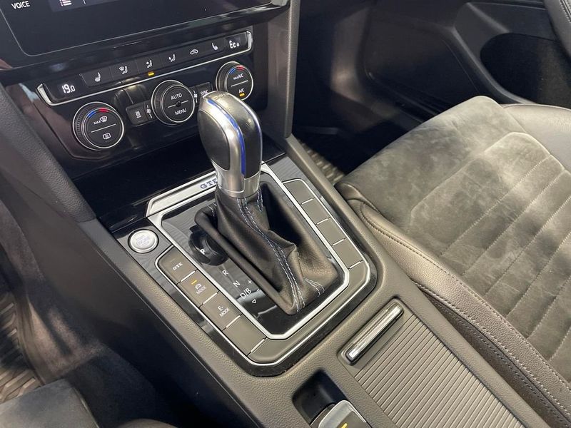 Volkswagen Passat bild 18