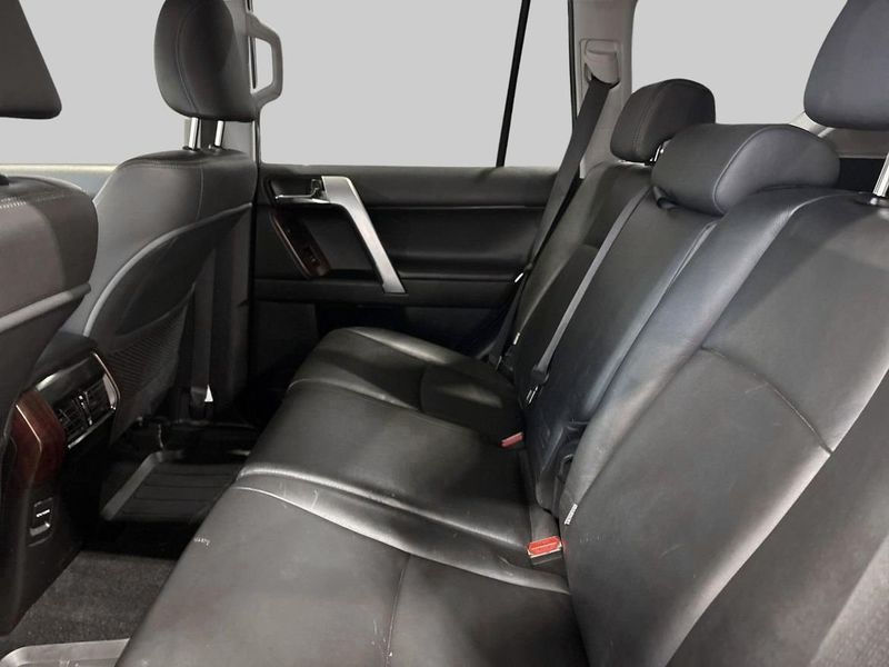 Toyota Land Cruiser bild 11