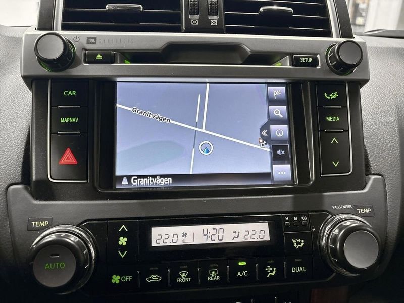 Toyota Land Cruiser bild 16
