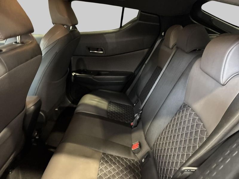 Toyota C-HR bild 11