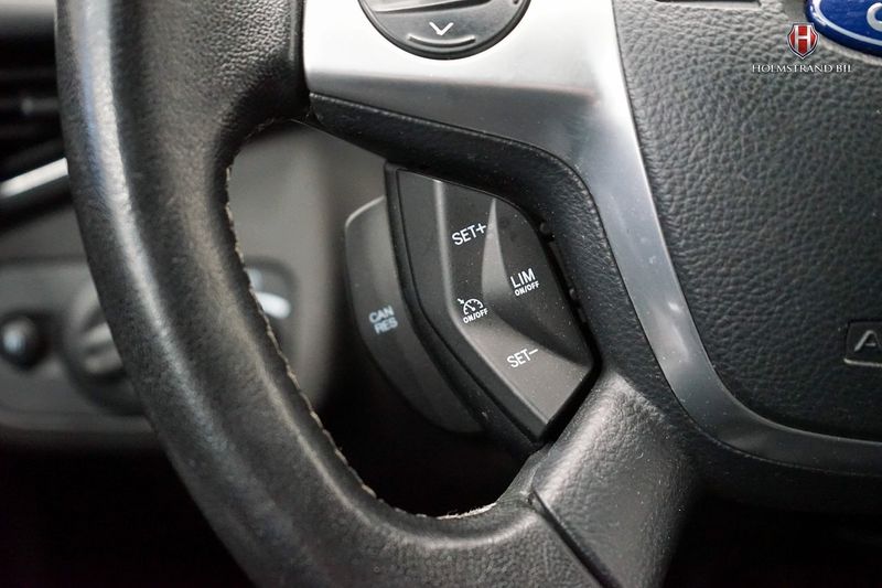 Ford Kuga bild 19