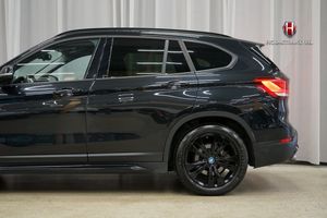 BMW X1 bild 8