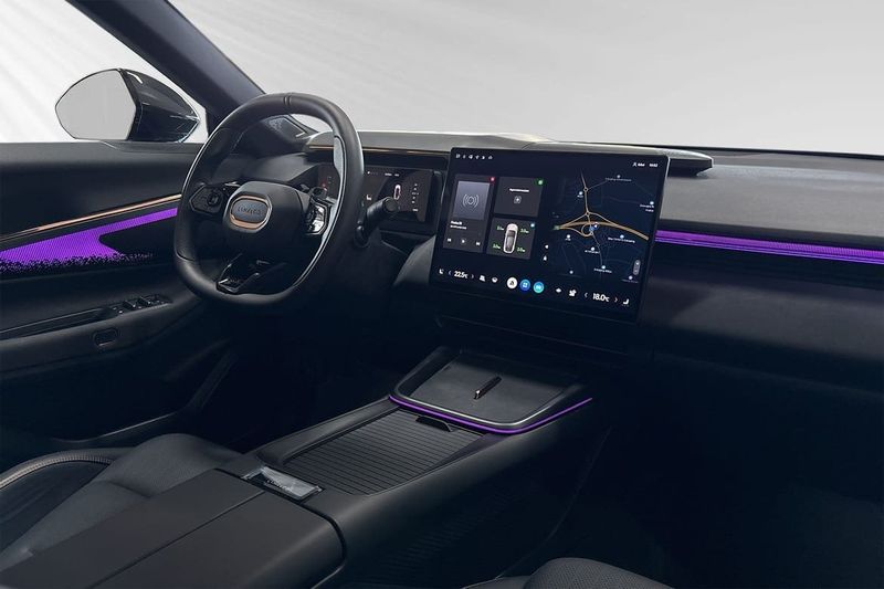 Lynk & Co 08 bild 9