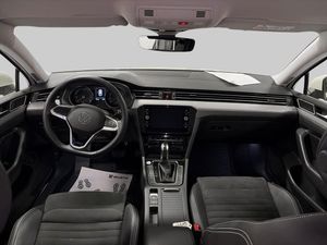 Volkswagen Passat bild 11