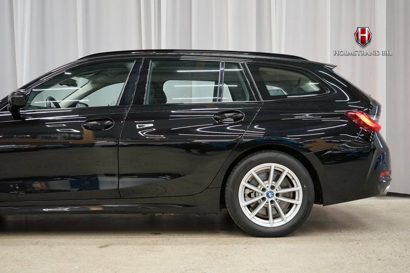 BMW 330 bild 8