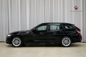 BMW 330 bild 1