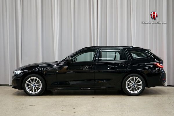 BMW 330 e xDrive Touring Drag Värme Wscreen Rattvärme Carplay GPS - 2024
