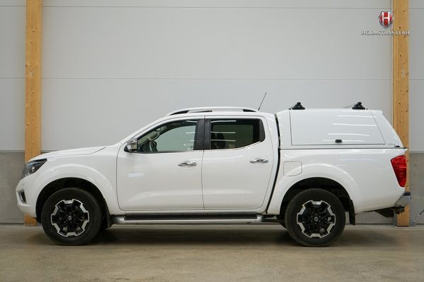 Nissan Navara Dubbelhytt 2.3 dCi 4WD Taklucka Värmare Drag Läder 360 - 2019