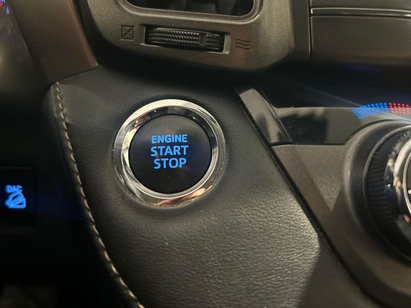 Toyota RAV4 bild 17