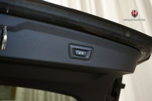 BMW i4 bild 30