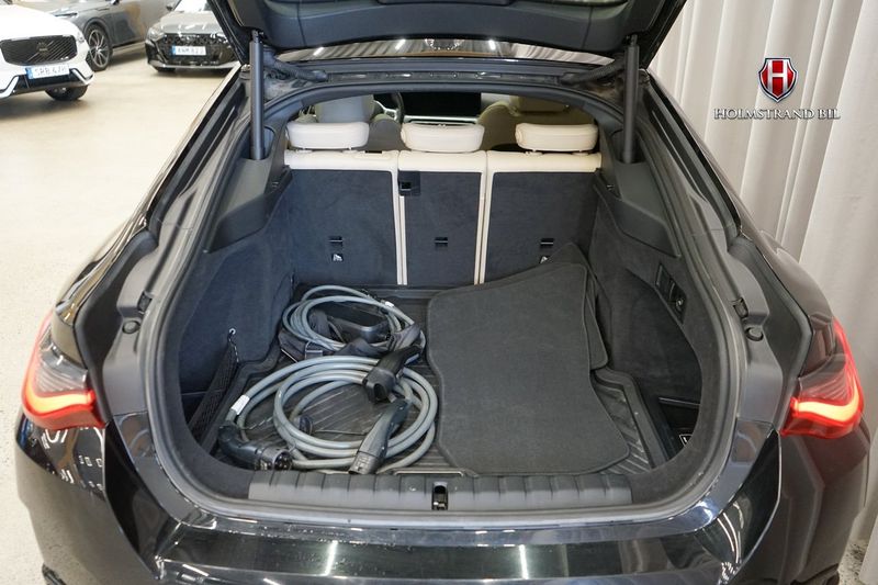 BMW i4 bild 29