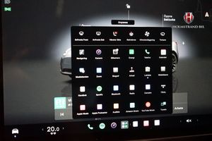 Tesla Model Y bild 17