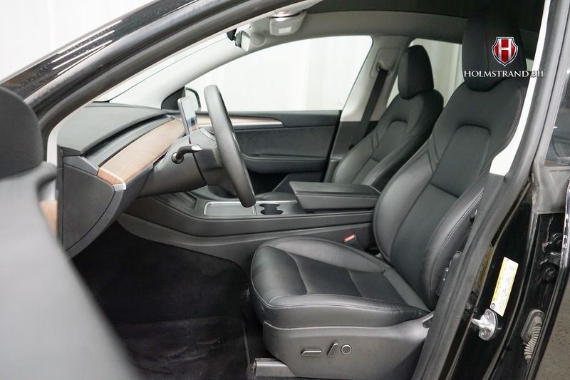 Tesla Model Y bild 10