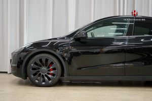 Tesla Model Y bild 7