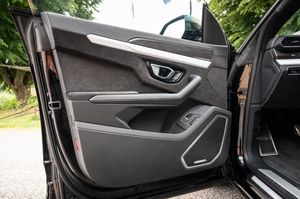 Lamborghini Urus bild 15