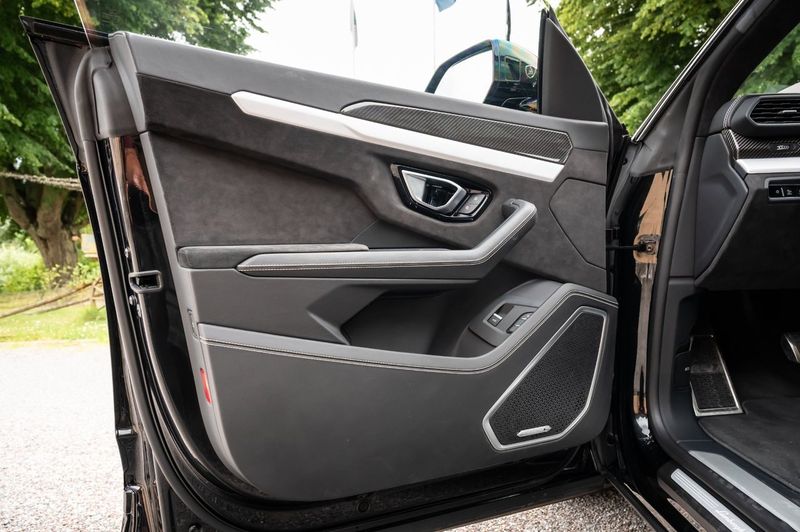 Lamborghini Urus bild 15