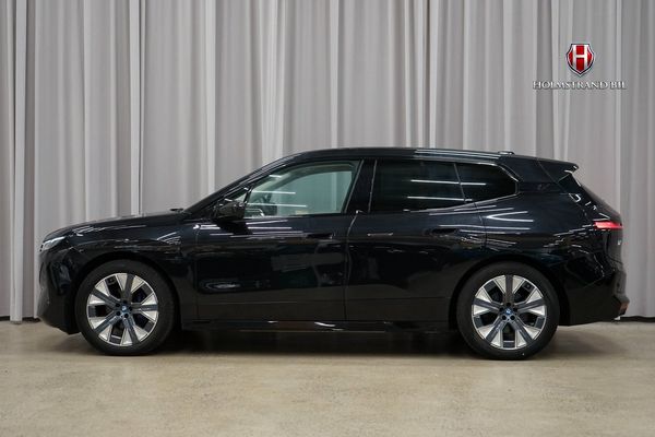 BMW iX xDrive50 524hk Sport Package Drag Drag H/K Comfort - 2023