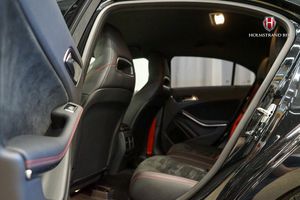 Mercedes A45 AMG bild 9