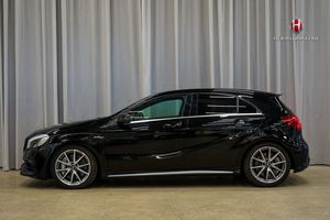 Mercedes A45 AMG bild 1