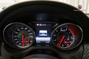 Mercedes A45 AMG bild 12