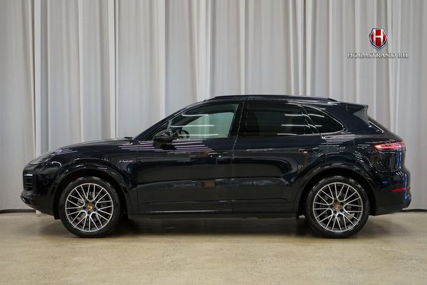 Porsche Cayenne E-Hybrid Chrono Pano Drag Pvärm BOSE 21" RS Spy - 2021