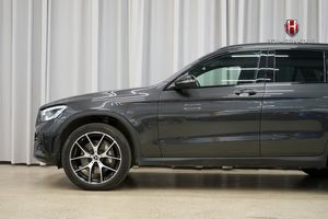 Mercedes GLC300 bild 7