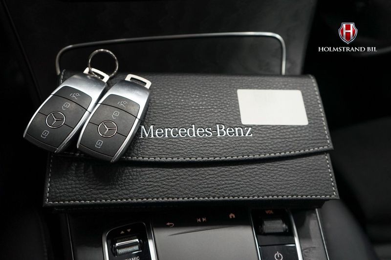 Mercedes GLC300 bild 25