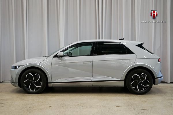 Hyundai IONIQ 5 77.4 kWh Advance Värmepump, DRAG, HUD BOSE 3D Vent-stol - 2024