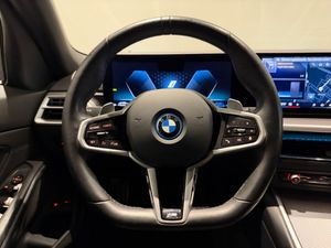 BMW 330 bild 13