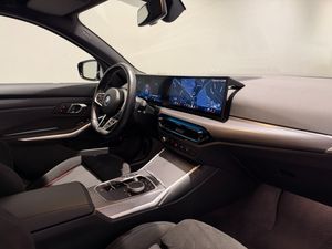 BMW 330 bild 9