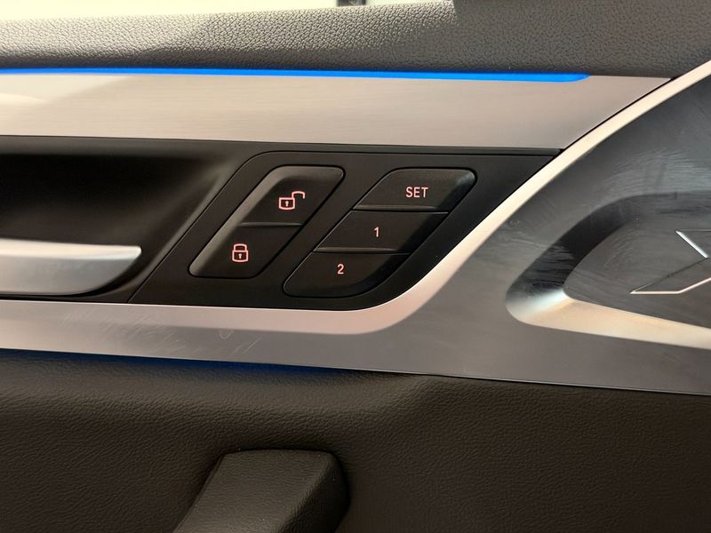 BMW iX3 bild 11