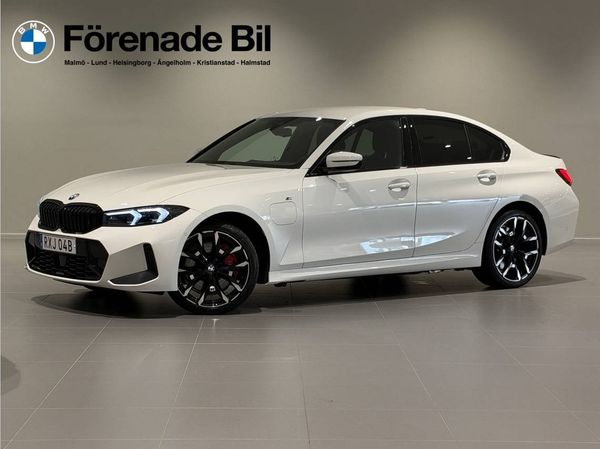 BMW 330 e xDrive M Sport Pro Drag AdptFartH H/K Comfort 19" - 2025