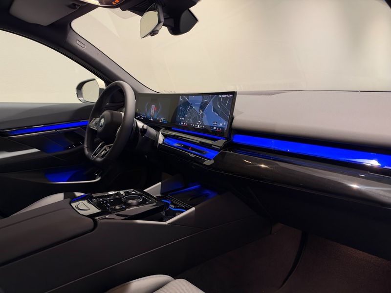 BMW 530 bild 9