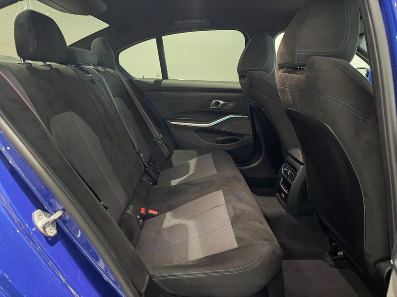 BMW 330 bild 7