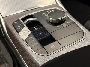 BMW 330 bild 16