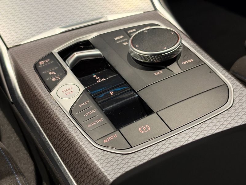 BMW 330 bild 16