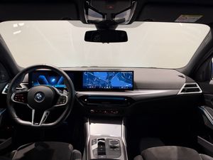 BMW 330 bild 12