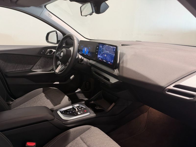 BMW 120 bild 9