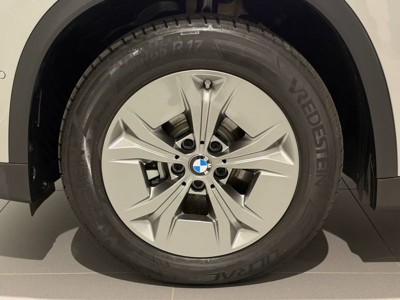 BMW iX1 bild 5