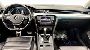 Volkswagen Passat bild 10