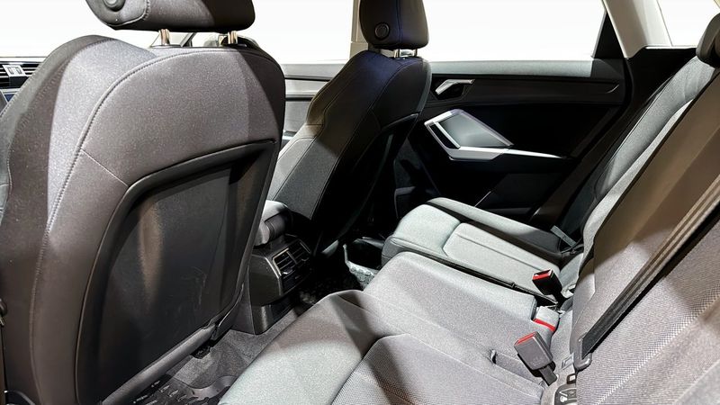 Audi Q3 bild 11