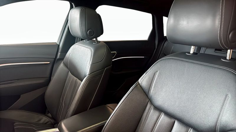 Audi Q8 e-tron bild 8